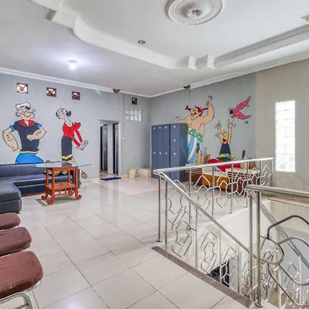 RedDoorz Hostel near Stadion Mandala Krida Yogya-3